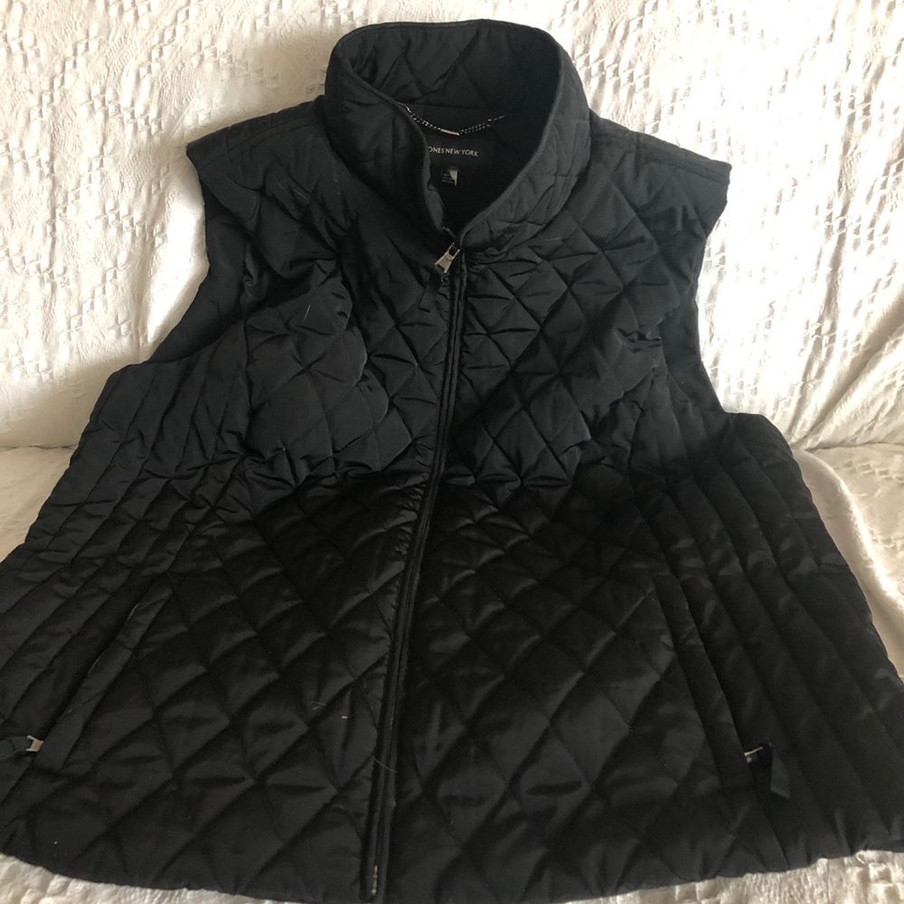 Jones New York black vest